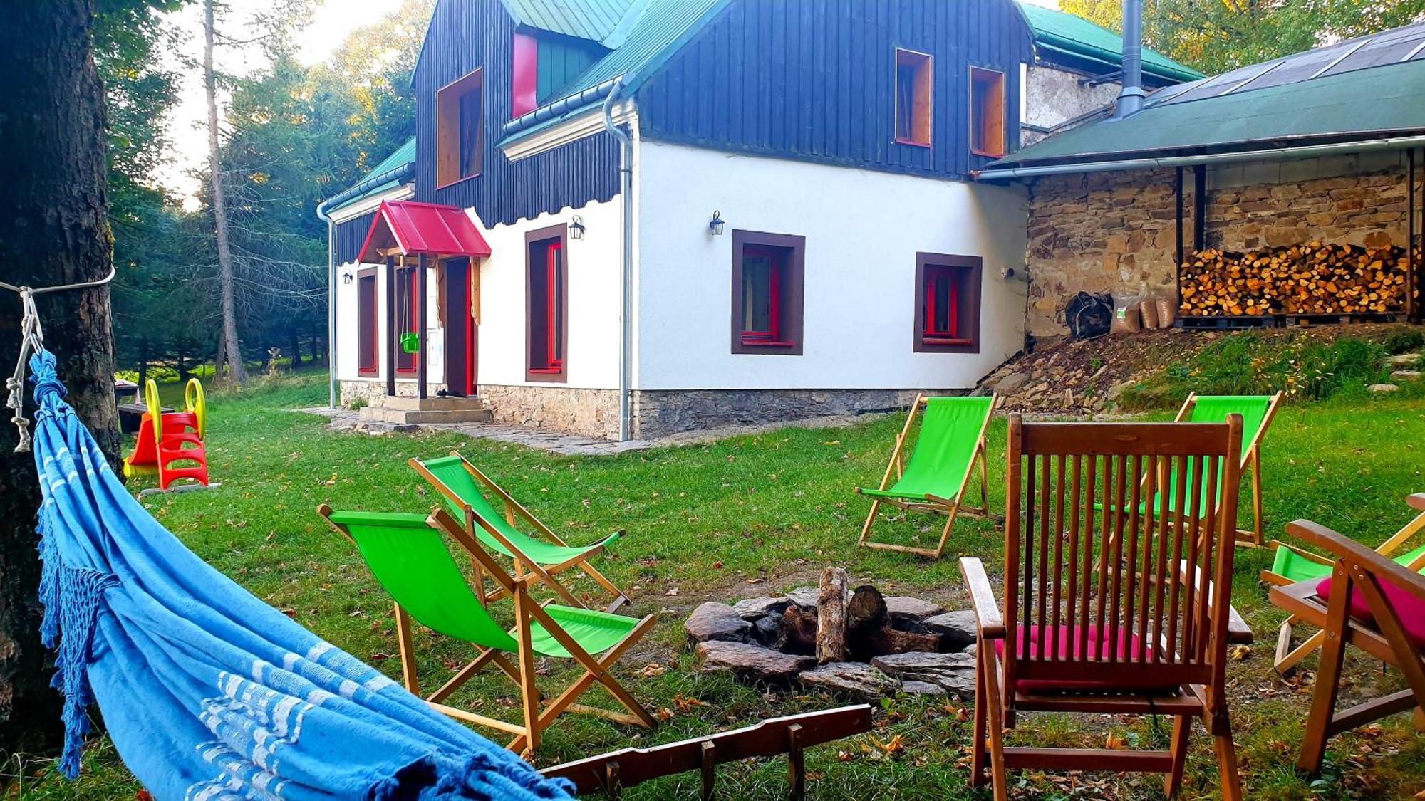 Five Maple Home For Families And Wild Nature Lovers Medenec エクステリア 写真